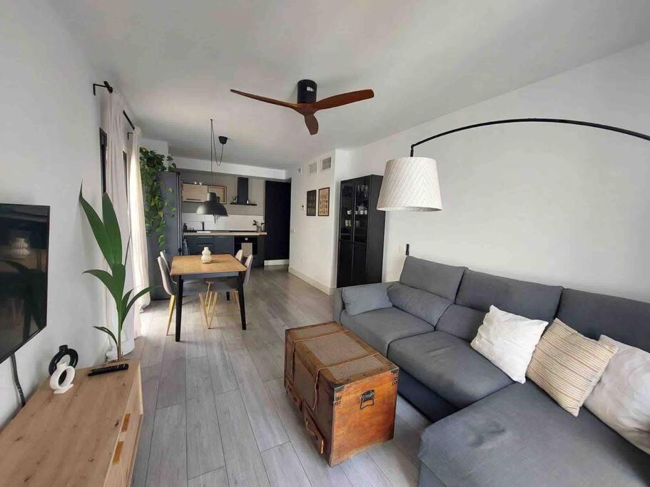 Cozy Apartment Malaga Exterior photo