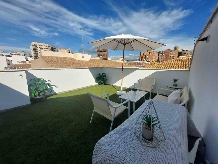 Cozy Apartment Malaga Exterior photo